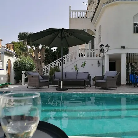 Chalet Spanish With Private Pool *
