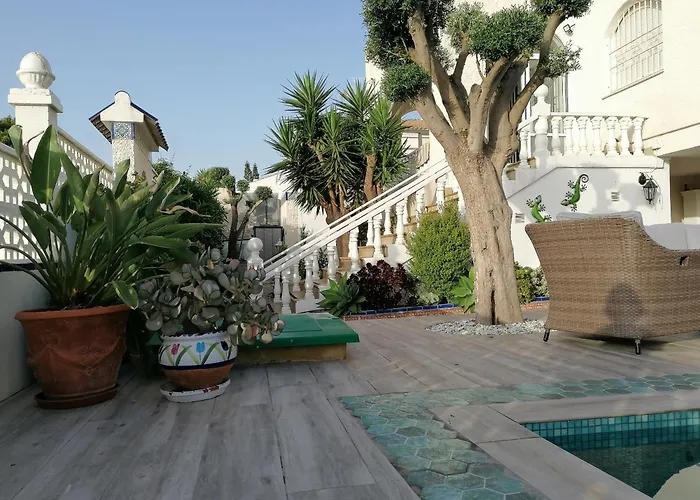 Villa Spanish With Private Pool