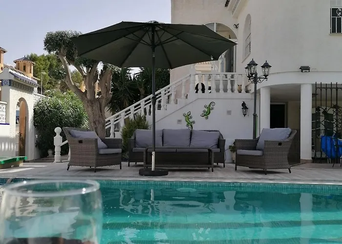 Villa Spanish With Private Pool *